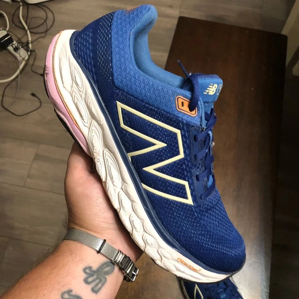 New Balance 860v14 Women’s Royal Blue Sneakers with Cream and pink accents-9.5